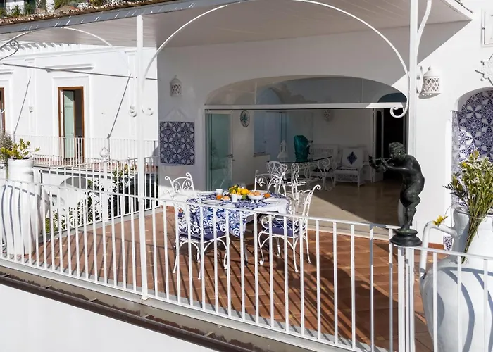 Estate4home - Regina Dar Adults Only *